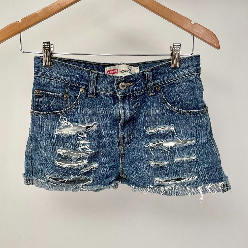 Levi's 569 Loose Straight Distressed Cutoff Denim Shorts, Size 26